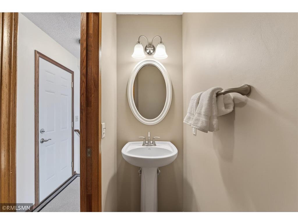 5266 Lakeview Avenue White Bear Twp MN 55110 7064616 image28