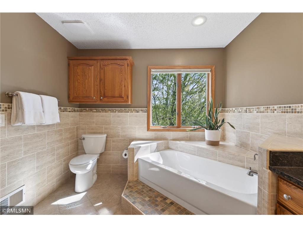 5266 Lakeview Avenue White Bear Twp MN 55110 7064616 image41