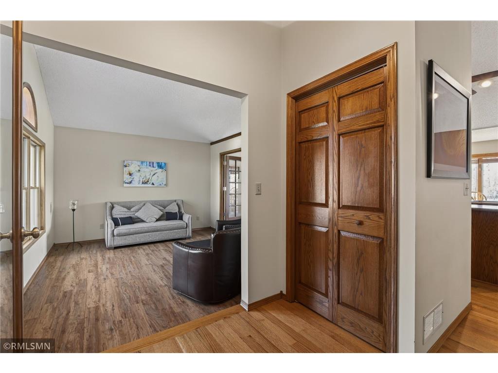 5266 Lakeview Avenue White Bear Twp MN 55110 7064616 image8