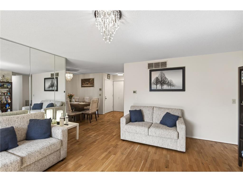 5267 Balmoral Lane Bloomington MN 55437 7080139 image12