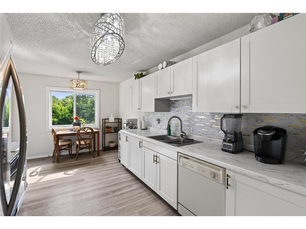 5267 Balmoral Lane Bloomington MN 55437 7080139 image16