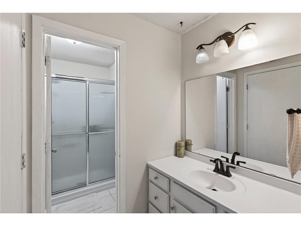 5267 Balmoral Lane Bloomington MN 55437 7080139 image27