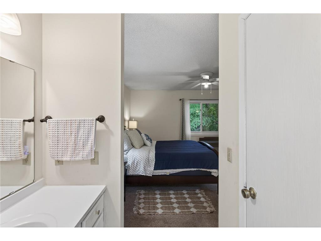 5267 Balmoral Lane Bloomington MN 55437 7080139 image29