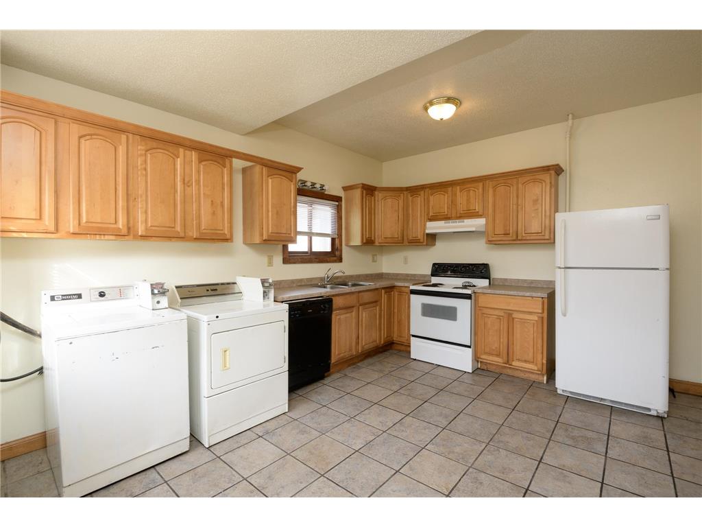 527 6th Avenue S Saint Cloud MN 56301 6797656 image3