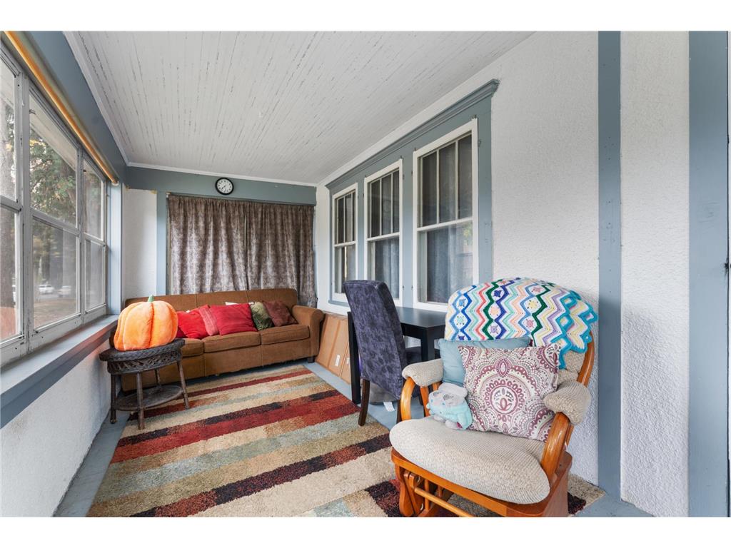 527 E Academy Street Owatonna MN 55060 6805452 image2