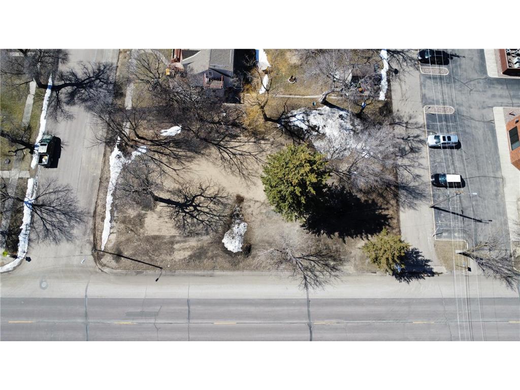 527 Lake Street Clinton MN 56225 6514391 image1