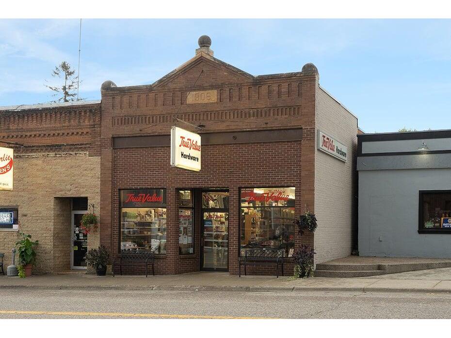 527 Main Street, Henderson, MN, 56044 MLS 5009065 Edina Realty