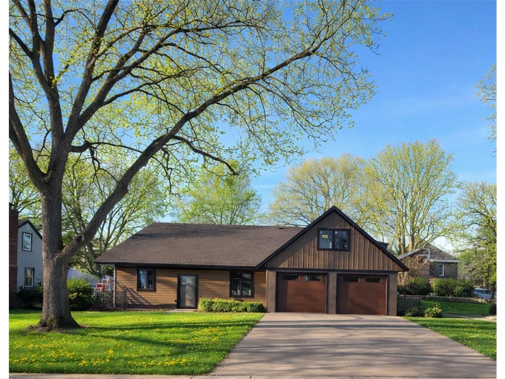 527 Miller Ave SW Hutchinson MN 55350 7026896 image2