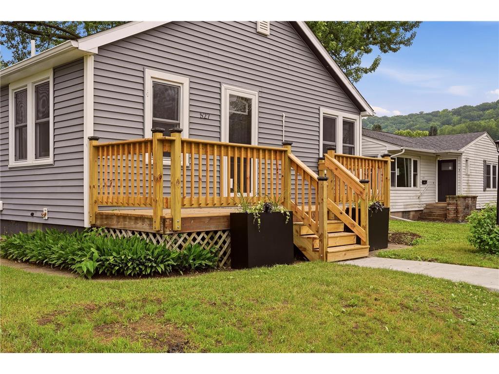 527 S 2nd Street La Crescent MN 55947 7090471 image2