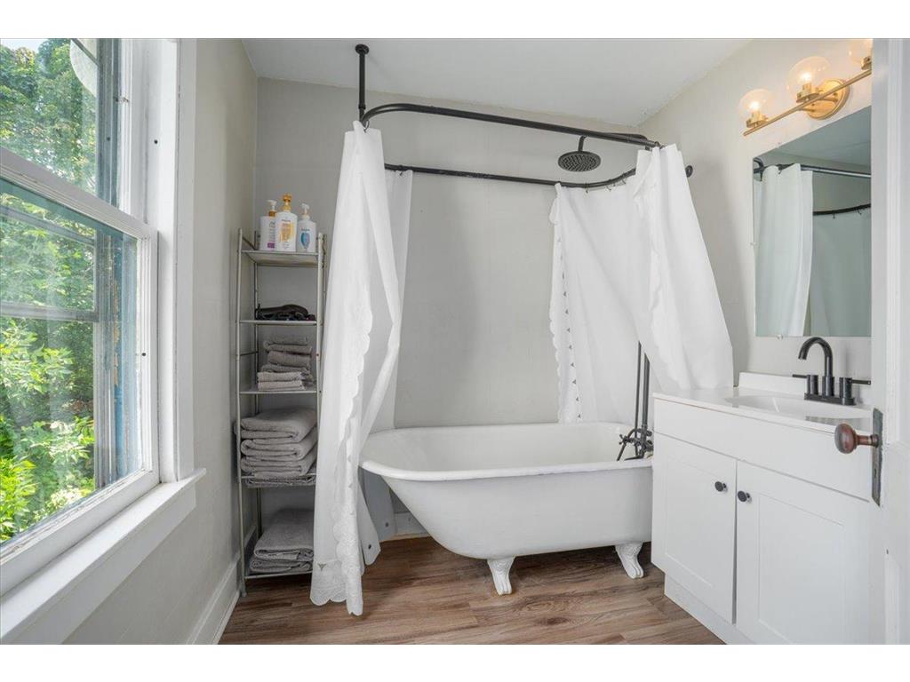 527 W Grand Avenue Eau Claire WI 54703 6785011 image20