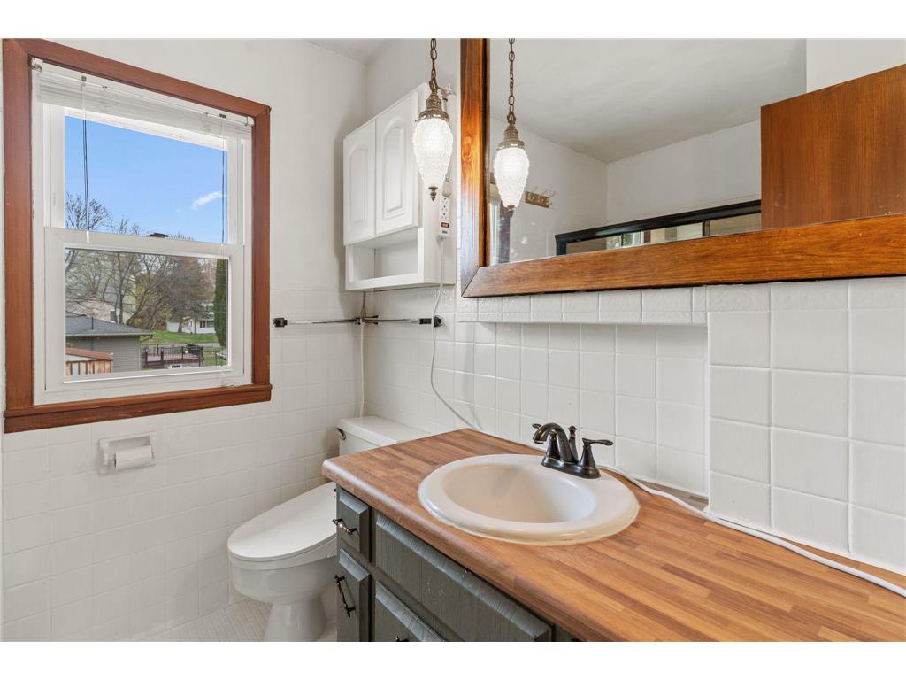 5271 Buchanan Street NE Fridley MN 55421 7032743 image23