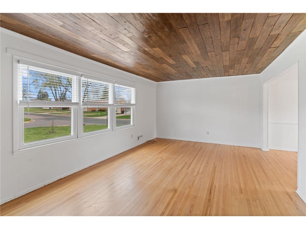 5271 Buchanan Street NE Fridley MN 55421 7032743 image9