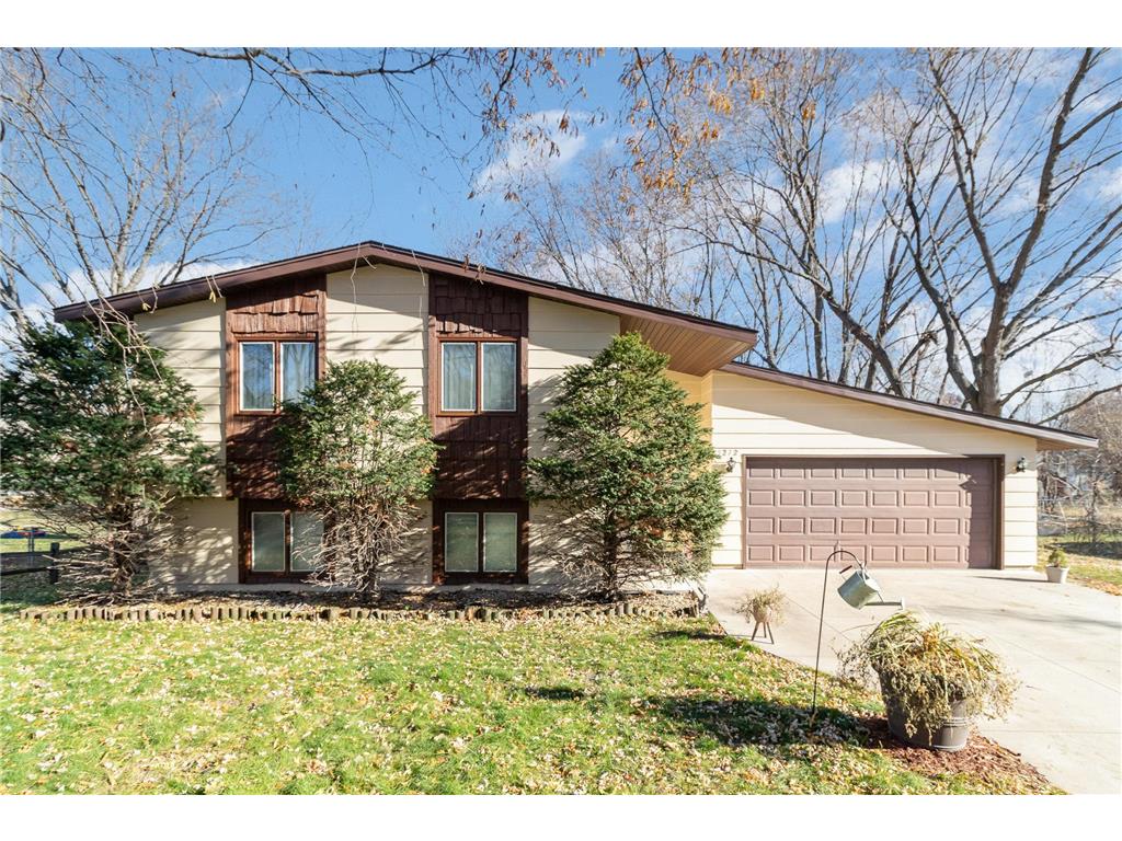 5272 Red Oak Drive Mounds View MN 55112 6423714 image1