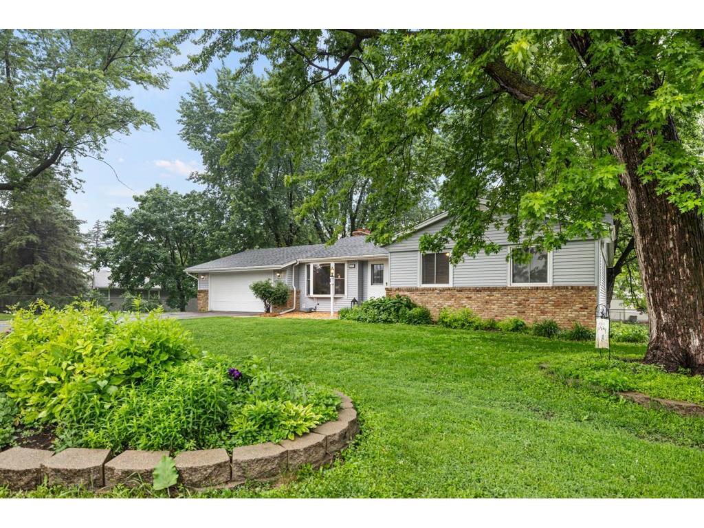 5272 W 106th Street Bloomington MN 55437 6727476 image1