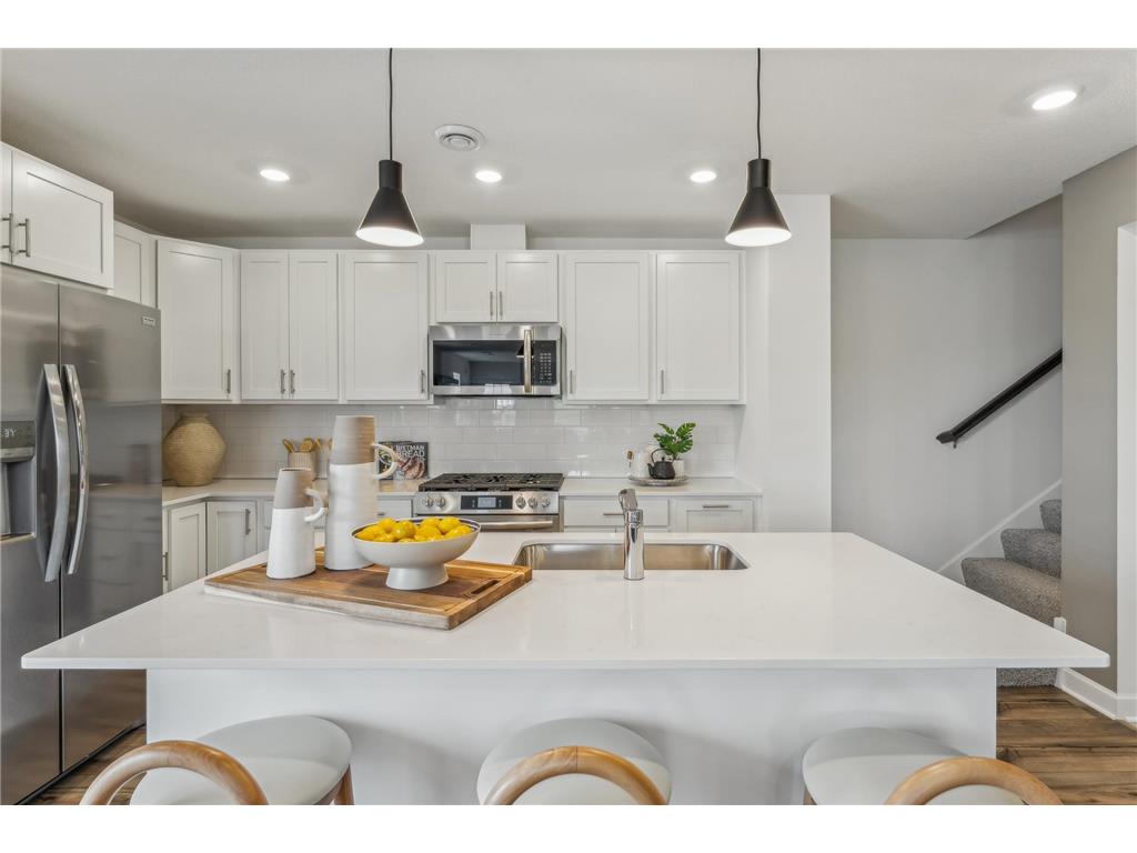 5273 Long Pointe Pass Woodbury MN 55129 6639089 image1