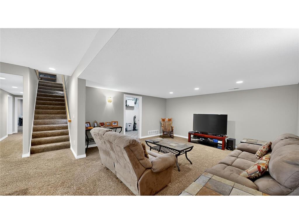 5274 Southwood Drive SW Rochester MN 55902 6766263 image29