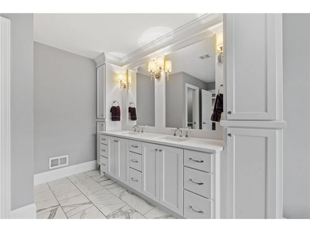 5275 Ranchview Lane N Plymouth MN 55446 7066000 image11