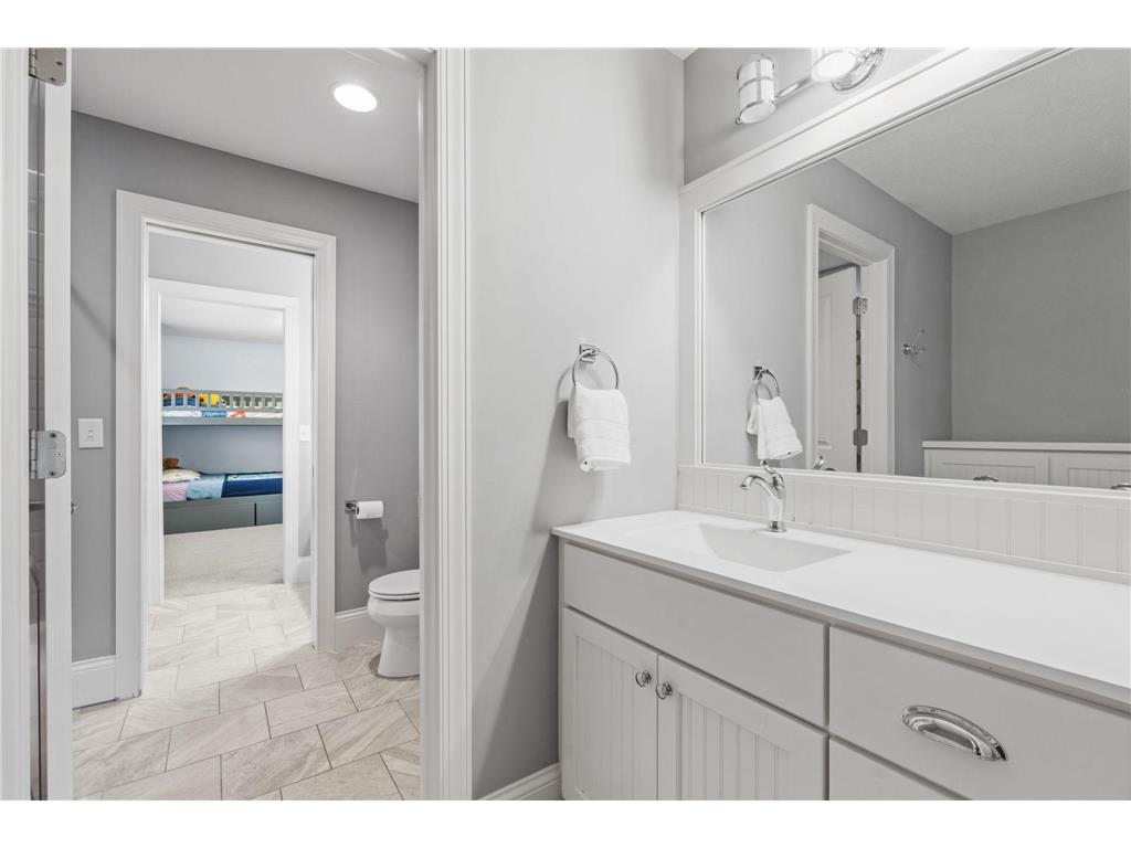 5275 Ranchview Lane N Plymouth MN 55446 7066000 image15