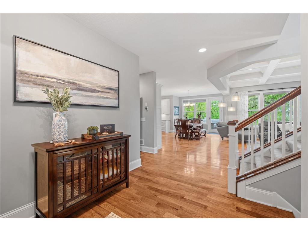 5275 Ranchview Lane N Plymouth MN 55446 7066000 image3