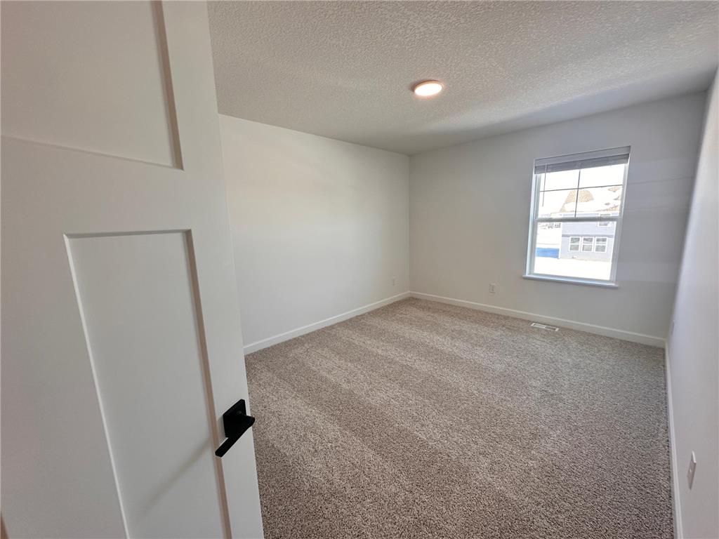 5279 Long Pointe Pass Woodbury MN 55129 7052609 image11