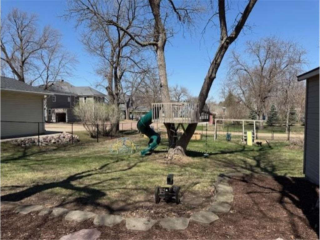 528 11th Street Windom MN 56101 7057344 image4