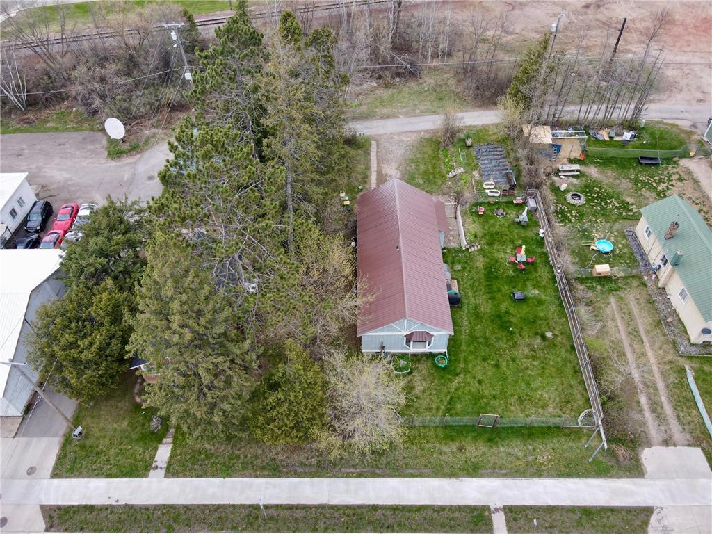 528 5th Avenue Calumet MN 55716 7074732 image4