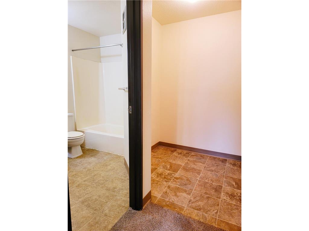 528 N Grant Street #206 Blue Earth MN 56013 6816478 image10