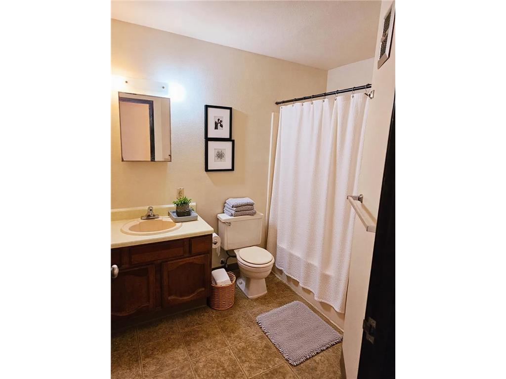 528 N Grant Street #206 Blue Earth MN 56013 6816478 image11