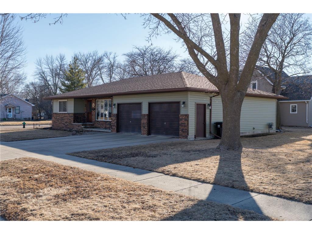 528 S Ramsey Street Blue Earth MN 56013 6677373 image1