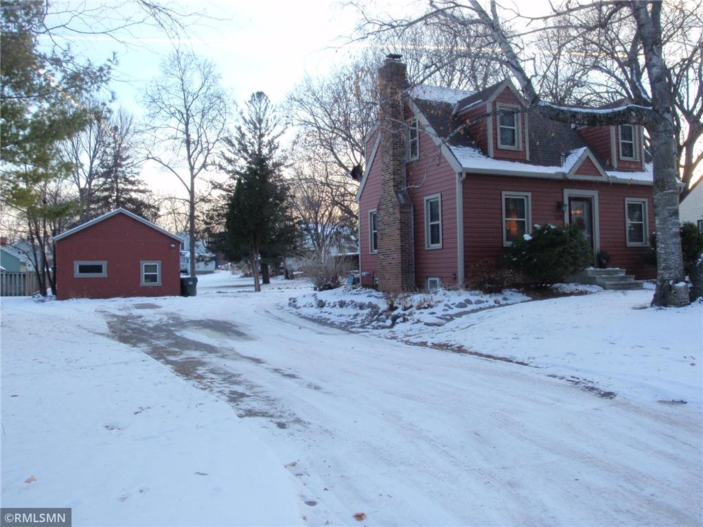 528 SW Harmony Lane SW, Hutchinson, MN, 55350 MLS 6311565 Edina Realty