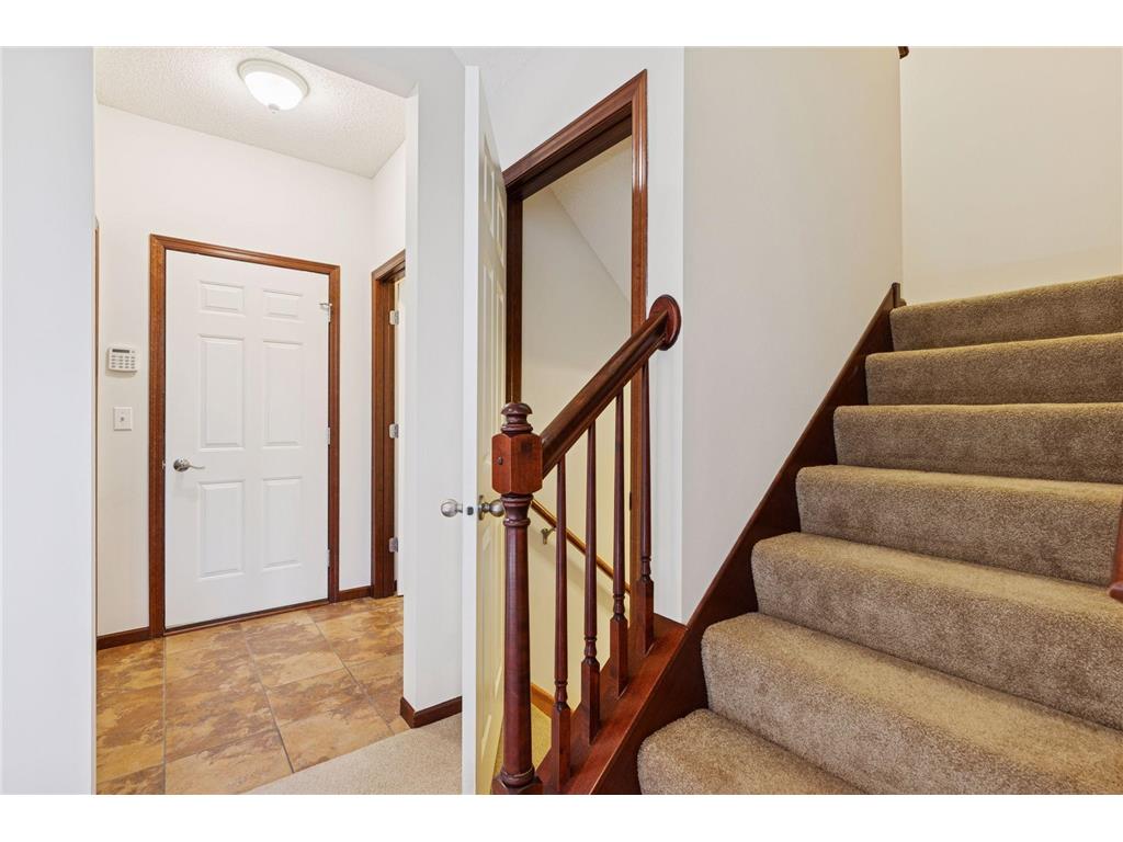 528 Sutherland Drive Woodbury MN 55129 6815994 image21