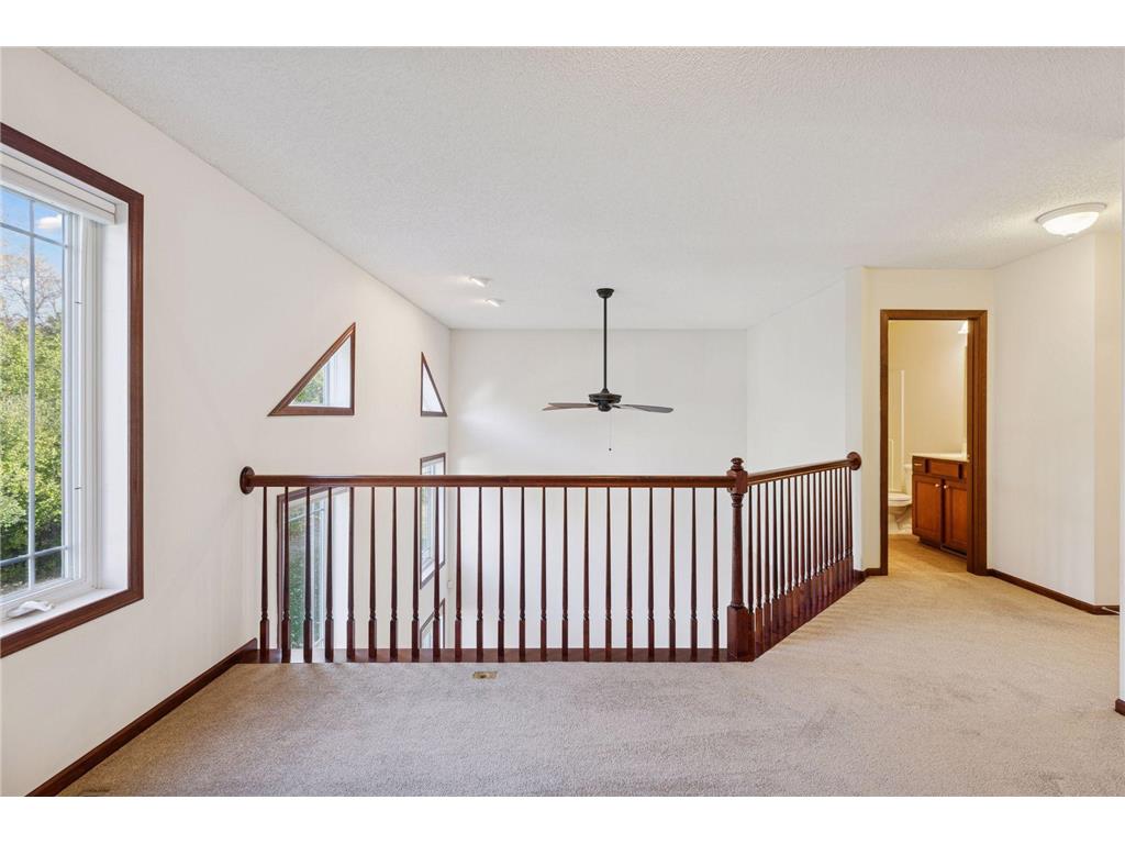 528 Sutherland Drive Woodbury MN 55129 6815994 image28