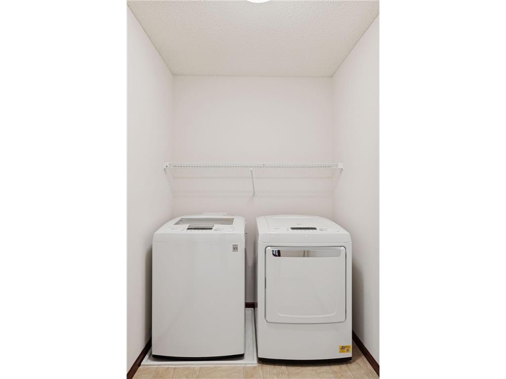 528 Sutherland Drive Woodbury MN 55129 6815994 image31