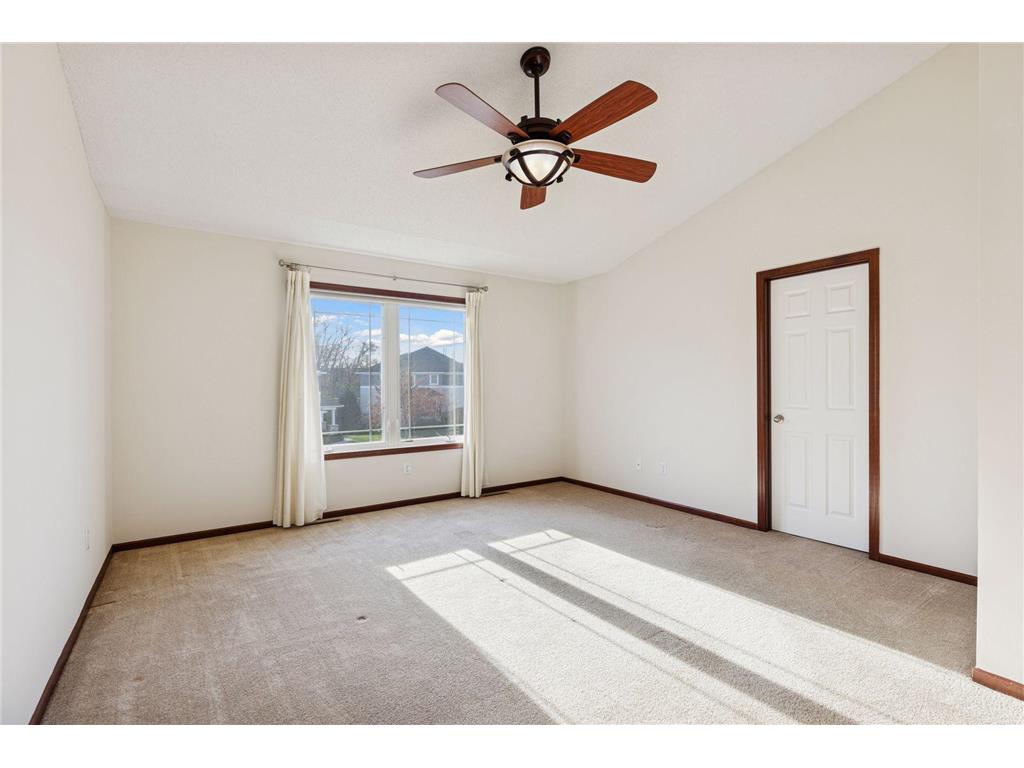 528 Sutherland Drive Woodbury MN 55129 6815994 image34