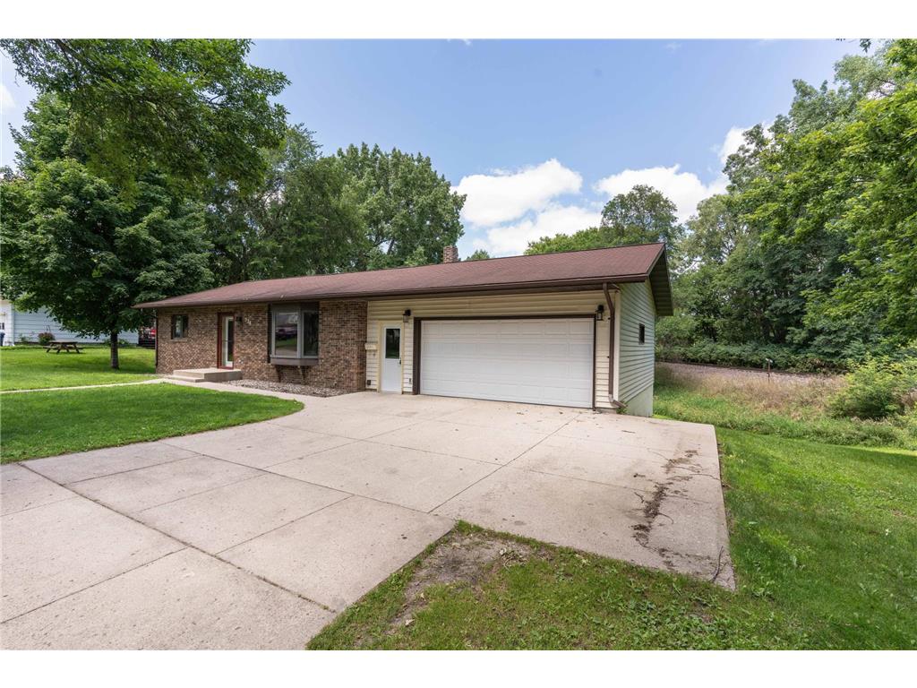 528 W 7th Avenue Fergus Falls MN 56537 6569505 image1
