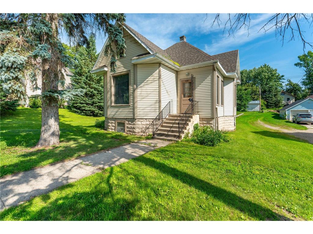528 W Summit Avenue Fergus Falls MN 56537 7104948 image1