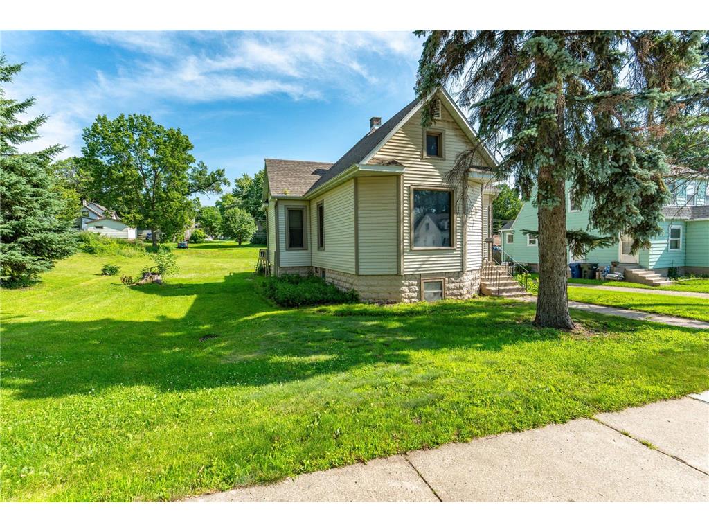 528 W Summit Avenue Fergus Falls MN 56537 7104948 image2