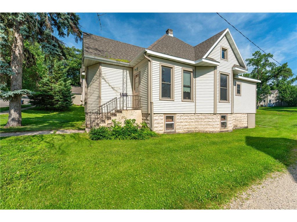 528 W Summit Avenue Fergus Falls MN 56537 7104948 image3