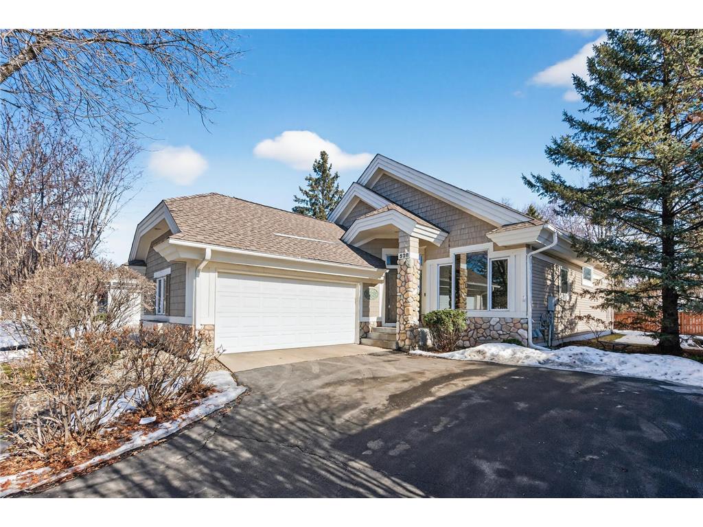 528 Wildflower Burnsville MN 55306 7022612 image1