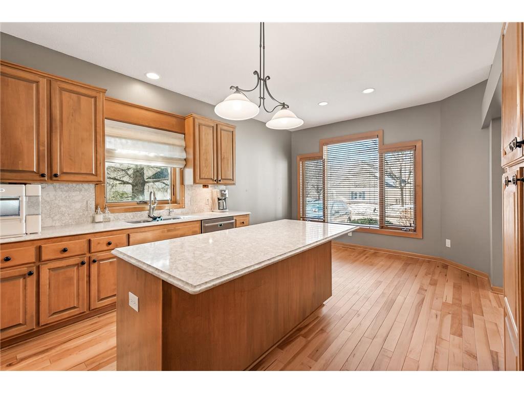 528 Wildflower Burnsville MN 55306 7022612 image11