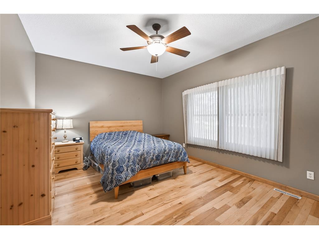 528 Wildflower Burnsville MN 55306 7022612 image15