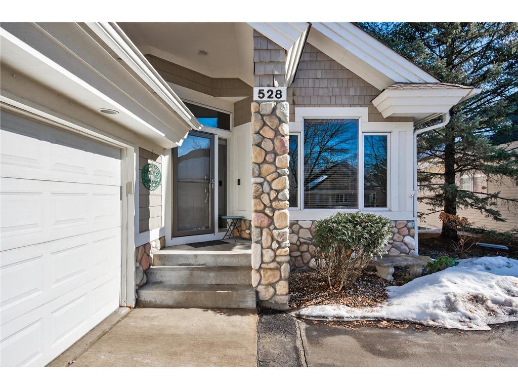 528 Wildflower Burnsville MN 55306 7022612 image3