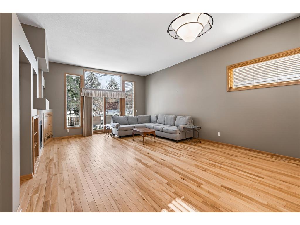 528 Wildflower Burnsville MN 55306 7022612 image6