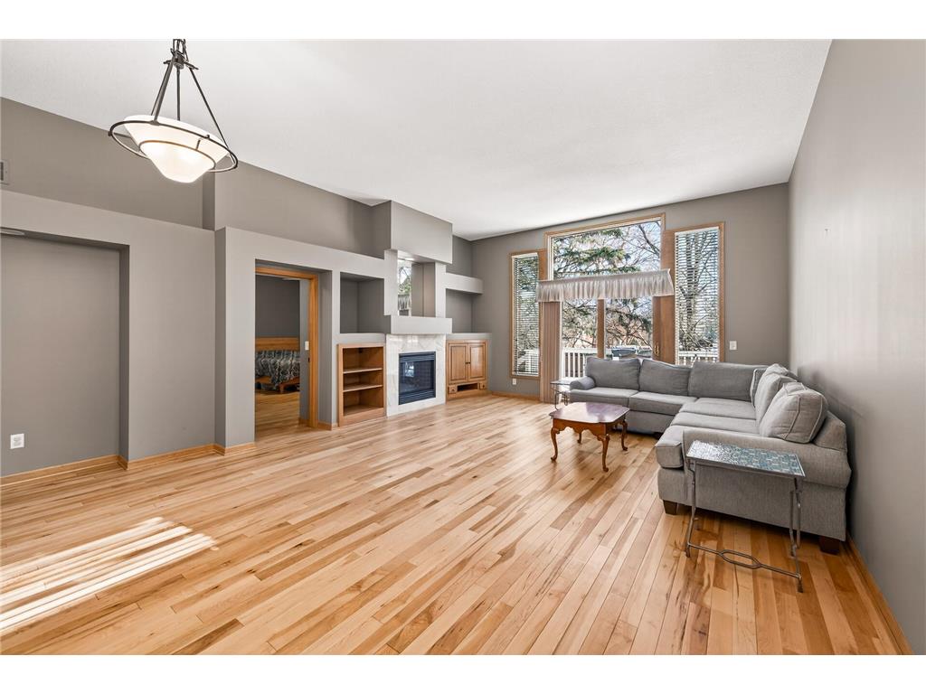 528 Wildflower Burnsville MN 55306 7022612 image7