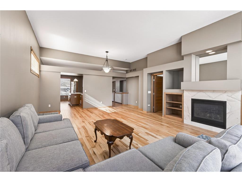 528 Wildflower Burnsville MN 55306 7022612 image8