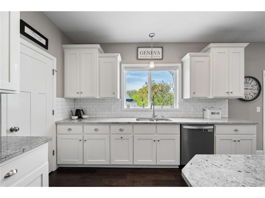 5281 E County Line Road White Bear Twp MN 55110 7074178 image9