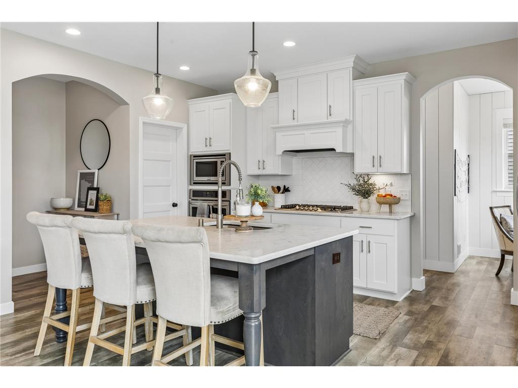 5288 Porchlight View Woodbury MN 55129 7051062 image10