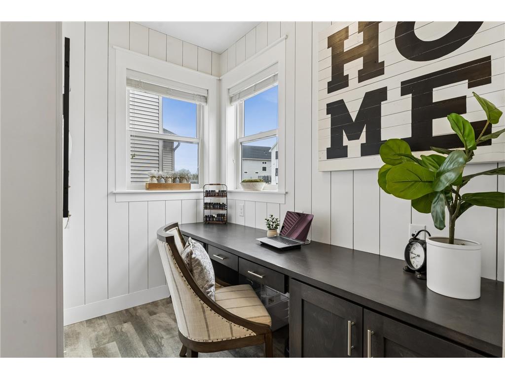 5288 Porchlight View Woodbury MN 55129 7051062 image13