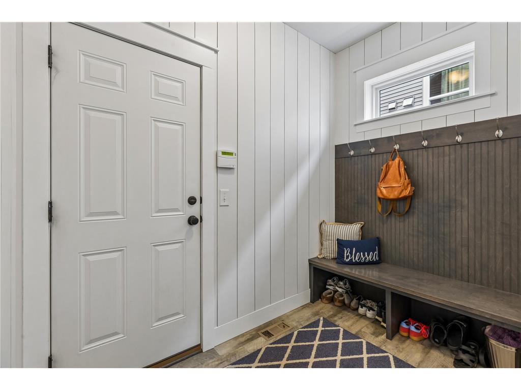 5288 Porchlight View Woodbury MN 55129 7051062 image15