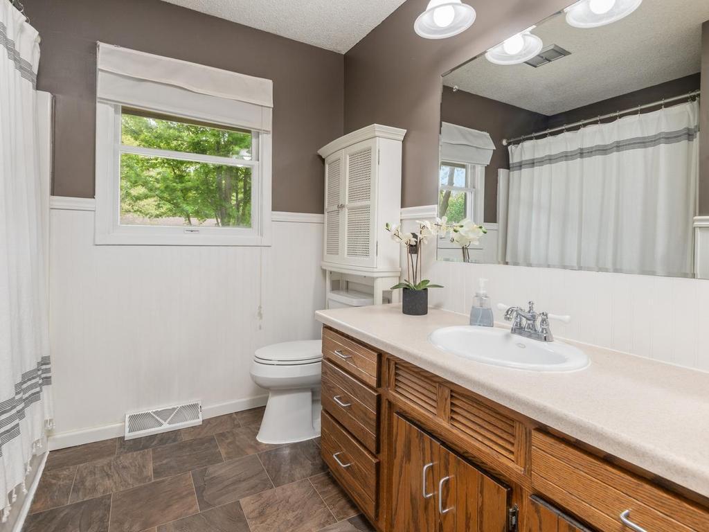 529 5 1/2 Street NW Elk River MN 55330 7077011 image17